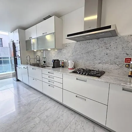 Dorisol Iv Plaza By Rentallido فونشال