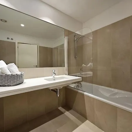 Dorisol Iv Plaza By Rentallido * Funchal (Madeira)